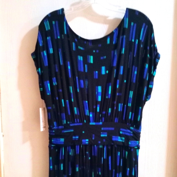 Apt.9 NWT Long Dress sz. Large Black w‎ Blue&Green - Picture 11 of 13